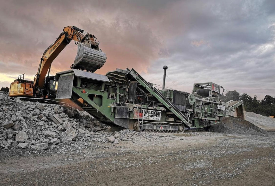 Baustoff-Recycling bei der Autobahn A7 Wörnitz